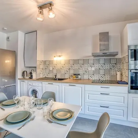 Appartement Modern'blue - Gare A 3min-geneve Acces Direct Annemasse